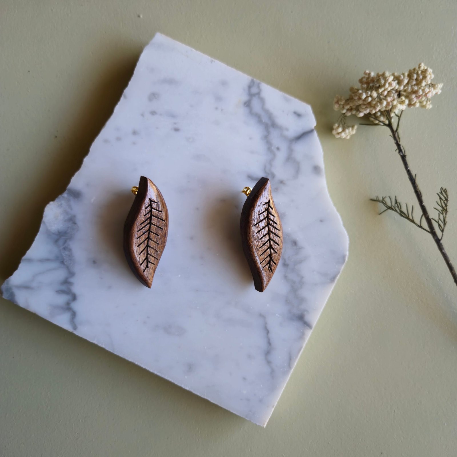 Earrings J 17